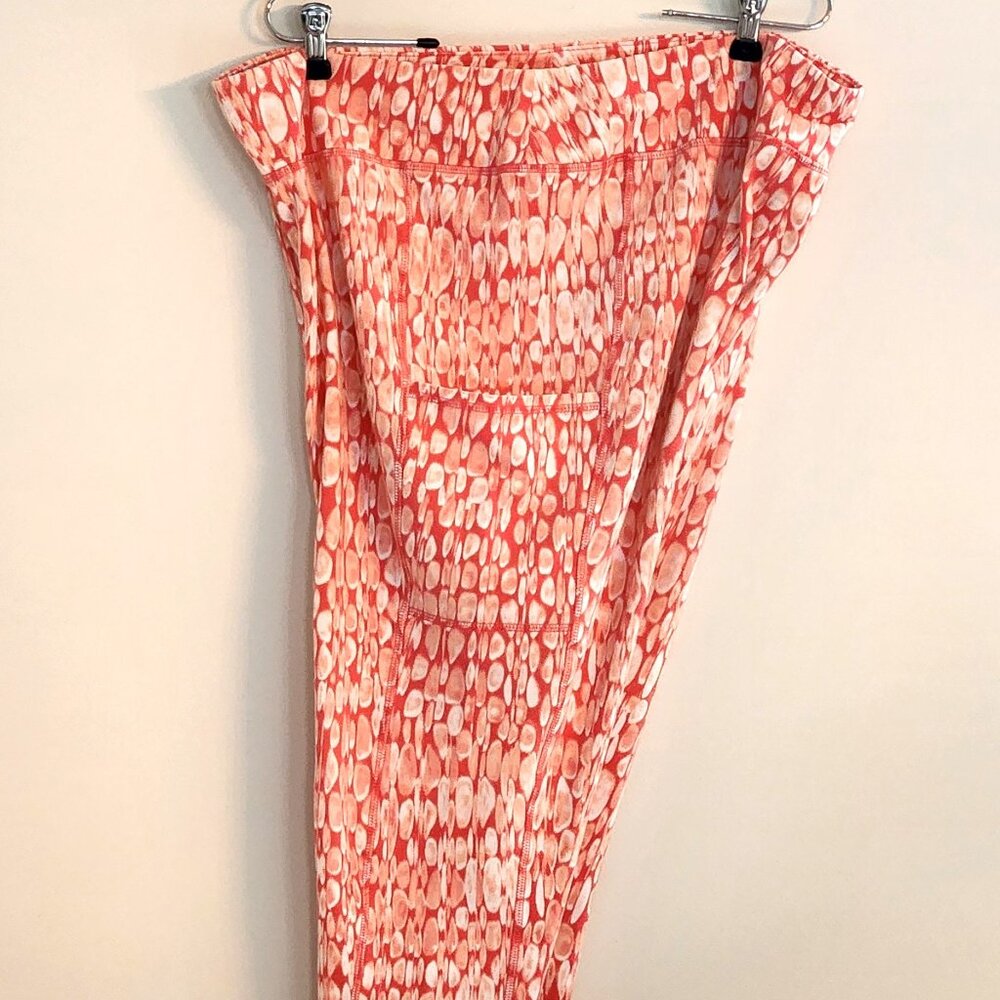 Chico's-Women's Athletic Capri-Weekends by Chicos-Coral/Peach-Pockets- Sz 3 1X